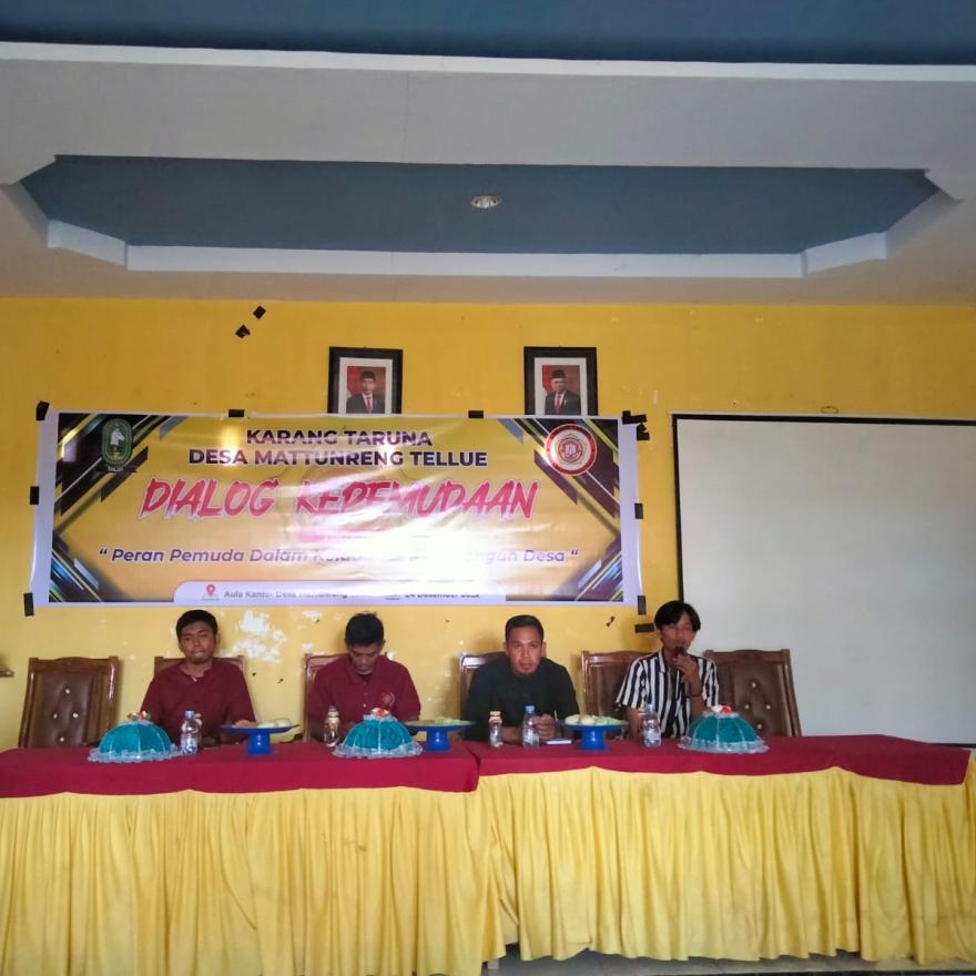 Karang Taruna Desa Mattunreng Tellue melakukan dialog kepemudaan